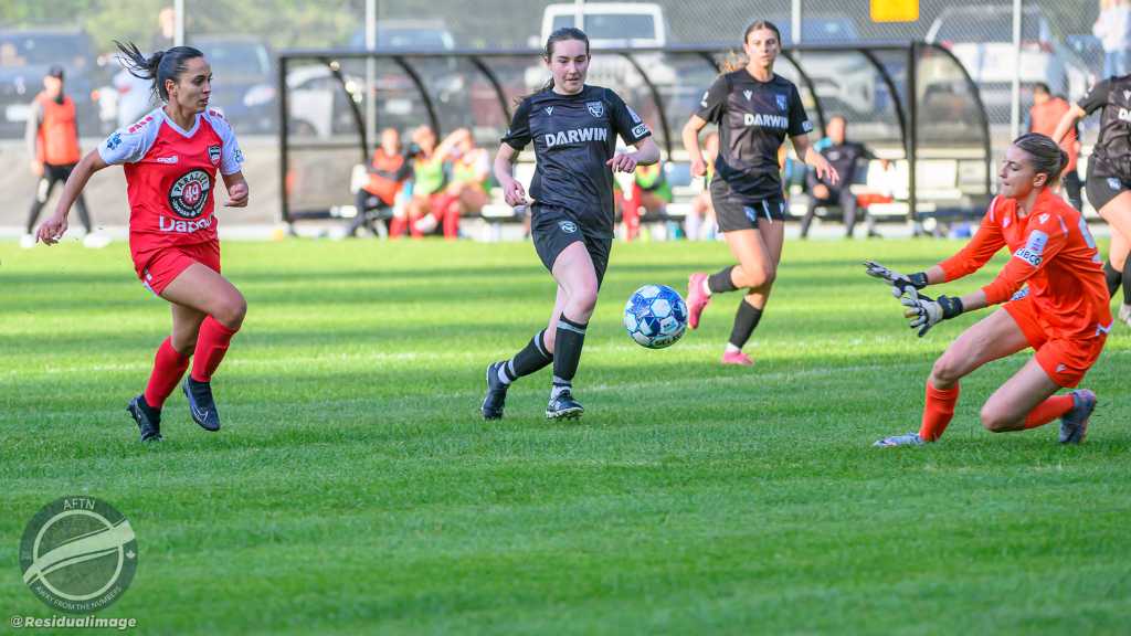 altitude player shoots